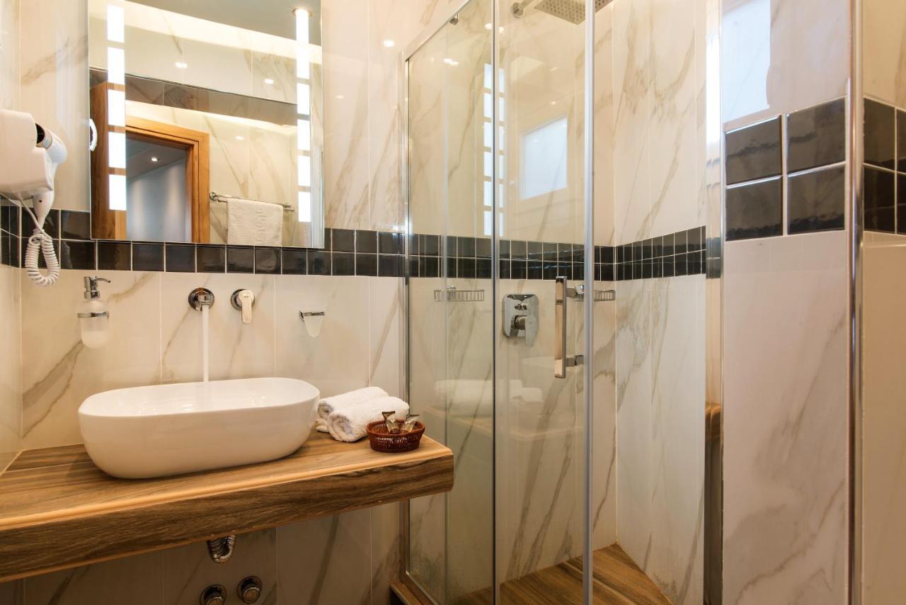 Angelica'S Deluxe Rooms In Adamas Ngoại thất bức ảnh