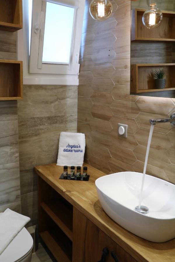 Angelica'S Deluxe Rooms In Adamas Ngoại thất bức ảnh