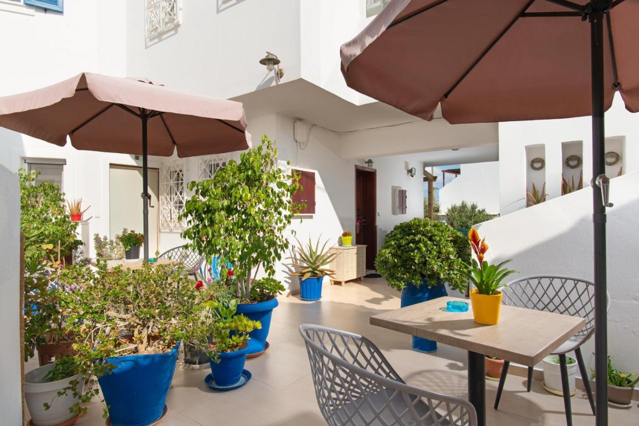 Angelica'S Deluxe Rooms In Adamas Ngoại thất bức ảnh