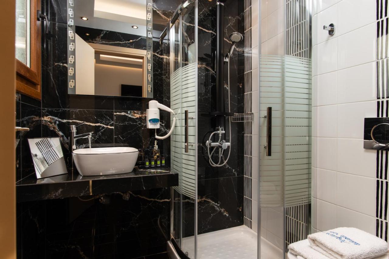 Angelica'S Deluxe Rooms In Adamas Ngoại thất bức ảnh
